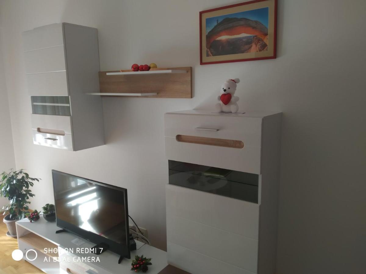 Aga Apartman Подгориця Екстер'єр фото